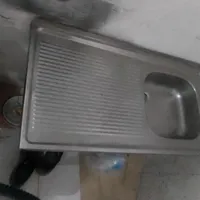یک عددسینک تک لگنه جنس خوب بایک تخت خواب تک نفره|تخت و سرویس خواب|رشت, انصاری|دیوار