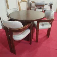 صندلی و میز نهارخوری اچ|میز و صندلی غذاخوری|بومهن, |دیوار