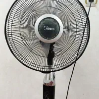 پنکه ایستاده مدیا