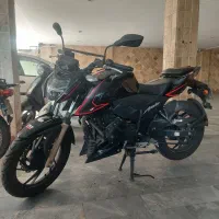 اپاچی ۲۰۰ مدل ۱۴۰۴ کارکرد ۹۴۰۰ مشکی