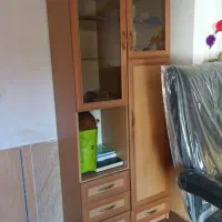 میز و صندلی اداری همراه با کمد نو|دفتر کار|جهرم, |دیوار