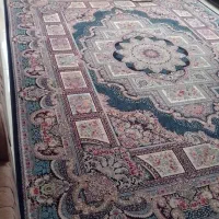 یک تخته فرش ۱۲ متری و یک فرش ۶ متری