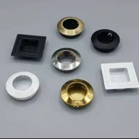 منشی و فروشنده خانم