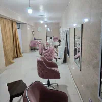 وسایل کامل  سالن زیبایی به طور یکجا به فروش