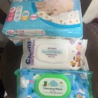 پوشک ودستمال مرطوب