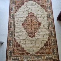سه عدد قالیچه 1*1/5 متری با یک پادری