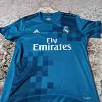 لباس رئال مادرید سال ۲۰۱۷