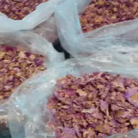تعدادی شیره سه توت و مربا به و مرباسیب توت خشک|خوردنی و آشامیدنی|اصفهان, جلفا|دیوار
