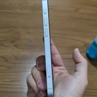 iPhone 16e|موبایل|فردیس, داوری|دیوار