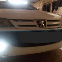 ماشین پژو پارس دارم مدل ۴۰۲ برا فروش