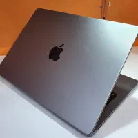 فروش یک دستگاه MacBook M2 Max .