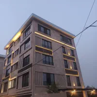 آپارتمان-فوق-لاکچری-با-جکوزی