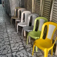 صندلی پلاستیکی دورنگ|صندلی و نیمکت|اصفهان, بهارانچی|دیوار