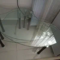 میز عسلی شیشه‌ای