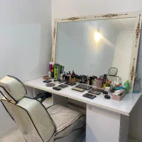 فروش میز و آینه سالن زیبایی