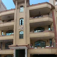 آپارتمان-119-متری-با-حیاط-خلوت