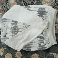 هودی نو|لباس|گرگان, |دیوار