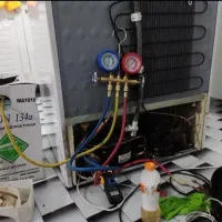 سرویس کار یخچال درب منزل