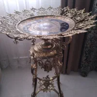 برنز اصل کنار سالنی ومیز