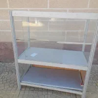 ویترین  آلومینیومی