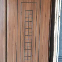 نجار نیمه ماهر درب چوبی