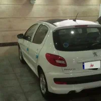 ۲۰۷ پانا اتومات سفید