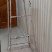 چهارپایه اهنی