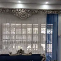 پرده سفید با والن ابی و کتیبه سفید طلایی