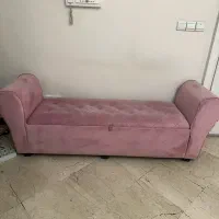 پاف سه نفره صورتی در حدنو باکسدار جادار