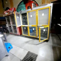 فروش لوازم آشپزخانه در بیرون بر بسیار کم کار