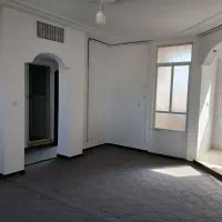 واحد تمیز غرق در نور ۱۸ ماه رهن به قیمت ۱۲ ماه رهن|اجارهٔ آپارتمان|قم, پردیسان|دیوار