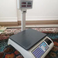 ترازو حافظه دار و پرینتر دار ۵۰ کیلویی توزین صدر|فروشگاه و مغازه|شیراز, شهرک بزین|دیوار