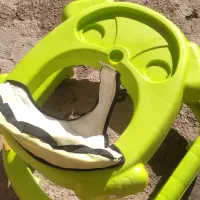 گهواره و روروئک کودک