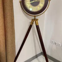 ساعت چوبی ایستاده