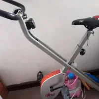 دوچرخه ثابت ورزشی