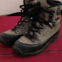 کفش کوهنوردی|کیف، کفش، کمربند|زنجان, |دیوار