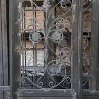 در و پنجره اهنی