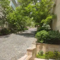 دروس ۲۵۰ متر یک واحد از خانه مستقل