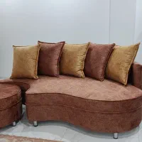 مبل ۹ نفره نو‌‌ همراه با ‌۱۴ کوسن
