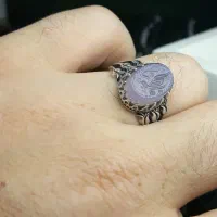 انگشتر عقیق سوسنی خطی