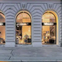 مغازه-میدان-امام-شافعی