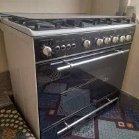اجاق گاز فر دار سونیا تمیز و مرتب