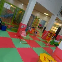 کار در خانه بازی شهرک ولیعصر