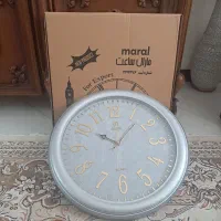 ساعت دیواری کاملا نو