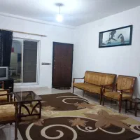 واحد دوخوابه.      کولر دار.|اجارهٔ کوتاه‌مدت آپارتمان و سوئیت|چابکسر, |دیوار