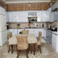 ۳ طبقه آپارتمان جنب بانک ملت هرسین|فروش آپارتمان|هرسین, |دیوار