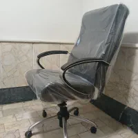 صندلی گردان اداری مدیریتی نو