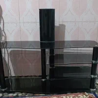 یک عدد میز تلویزیون