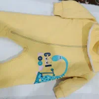 پوشک و لباس بچگانه