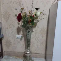 گل وگلدان